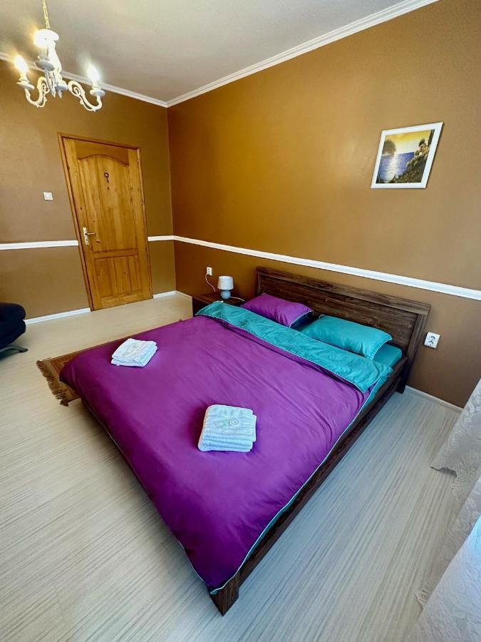 Ruski Boulevard Apartment